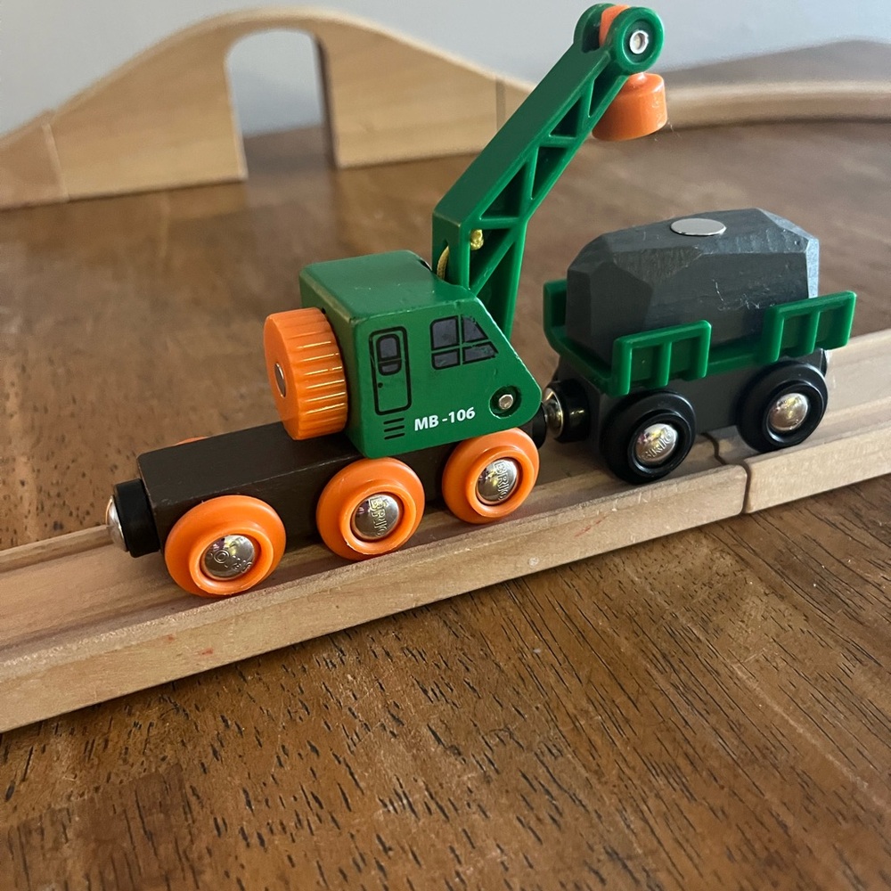 Brio Clever Crane Wagon set (Green and Orange)